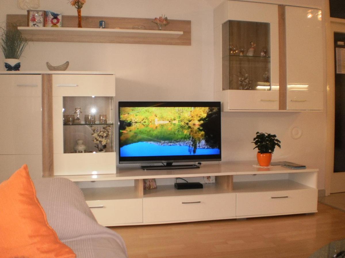 Apartment Lana Omiš Εξωτερικό φωτογραφία