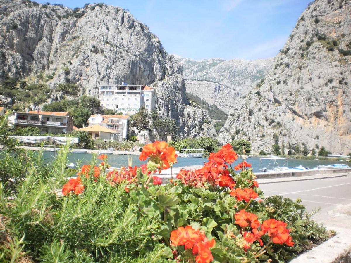 Apartment Lana Omiš Εξωτερικό φωτογραφία
