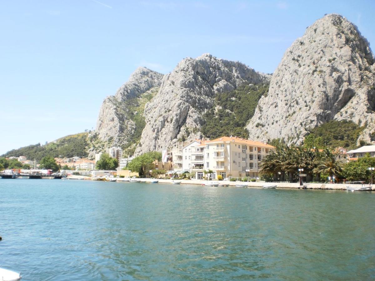 Apartment Lana Omiš Εξωτερικό φωτογραφία